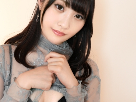 【初々しい美少女の潮吹き】 キュートなルックスとのギャップに萌える！ 愛液を吹き散らし、敏感ボディが快感に震える瞬間！