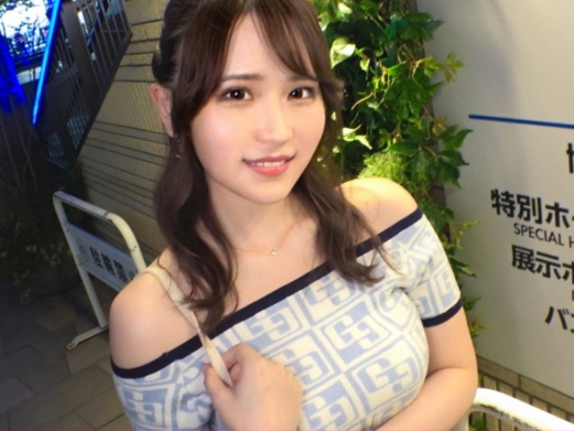 【美尻娘の悶絶プレイ】プリプリお尻が魅力のスレンダー美女、手マンで愛液垂れ流し！硬直チ●ポで激ピストンされ、華奢なカラダが痙攣しまくり！快感に耐えきれず喘ぎまくる姿がエロすぎる♡