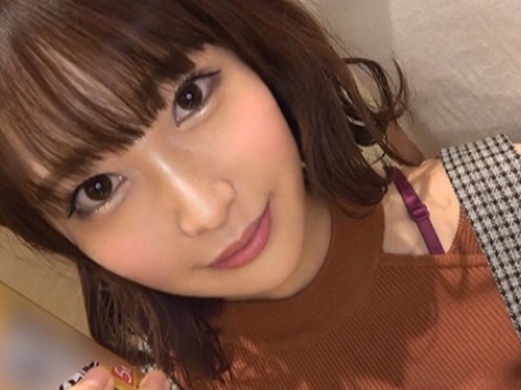 【美少女の騎乗位】激カワ美少女がチンコに跨り、美乳を揺らしながら感じまくる!キレイなカラダとエッチな表情で肉棒を味わい、大興奮の絶頂SEX!♡