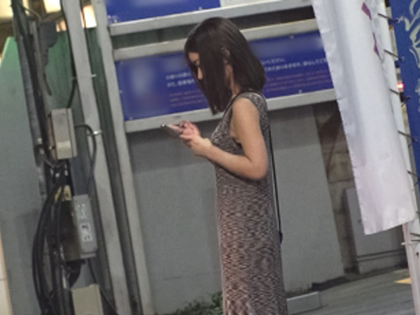 【街角で見つけたエロ女神】『もっと激しく…』触れるだけでビクビク感じる超敏感ボディの美女！少し触れただけでマン汁垂らして、濃厚なセックスを求めてくる謎の痴女とのヤバい性交記録♡