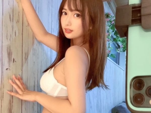 【三十路ビッチ妻の危険な遊び】誰でもOKの超絶スケベ奥様がクンニ＆電マオナニーで濡れまくり！生チンを欲しがる姿がエロすぎる…不倫セックスで乱れまくる人妻の痴態♡