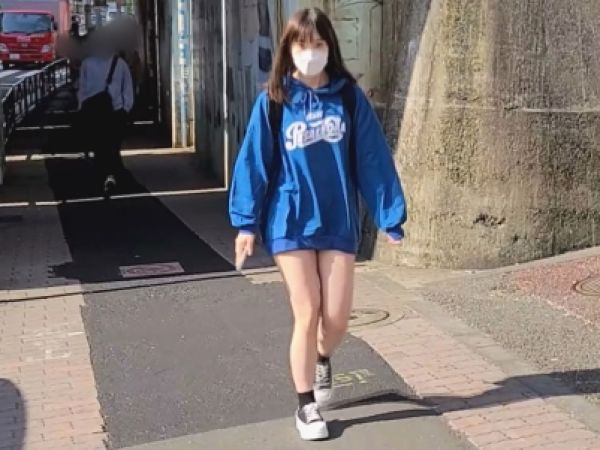 【19歳美尻娘の初々しいSEX練習】『デカすぎる…』生足が眩しいピチピチギャルがデカチン男優に挑戦！生チンを咥え込み、美尻を揺らして感じまくる！