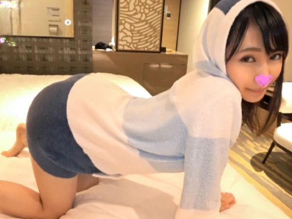 【素人美形娘の甘々セックス】『気持ちいい…もっと…』低身長巨乳のスクールカースト頂点娘がチンポにデレデレ！美形娘が甘々セックスで乱れまくる♡