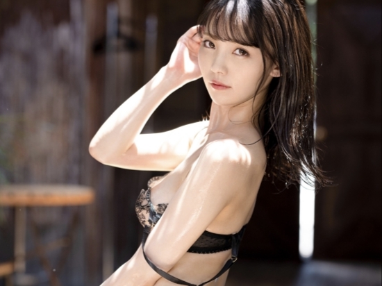 【絶頂トランス】スレンダー美少女が膣内かき回され連続ビクビク！キュートな顔してエッチなカラダ、敏感すぎて絶頂しまくり！！