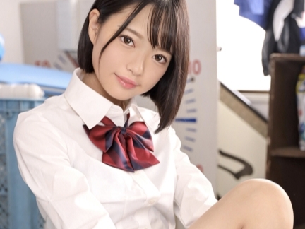 【制服女子マネ】「先輩…部室でエッチしよ♡」ロリ顔の女子マネージャーが男子部員のチ●ポに夢中！童顔なのに大胆にフェラ＆セックスで性処理係に！部活のストレスをエロで発散！